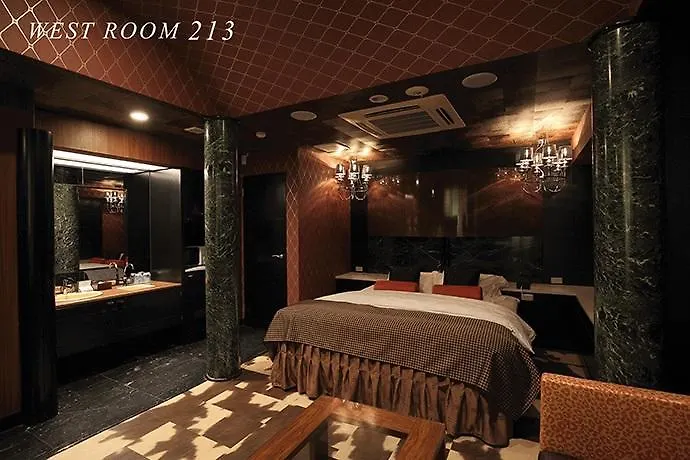 クリスタルゲート京都（大人専用） 2*, 京都市